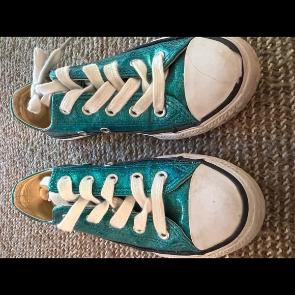 Girls shoes like new - Picture 2 of 3